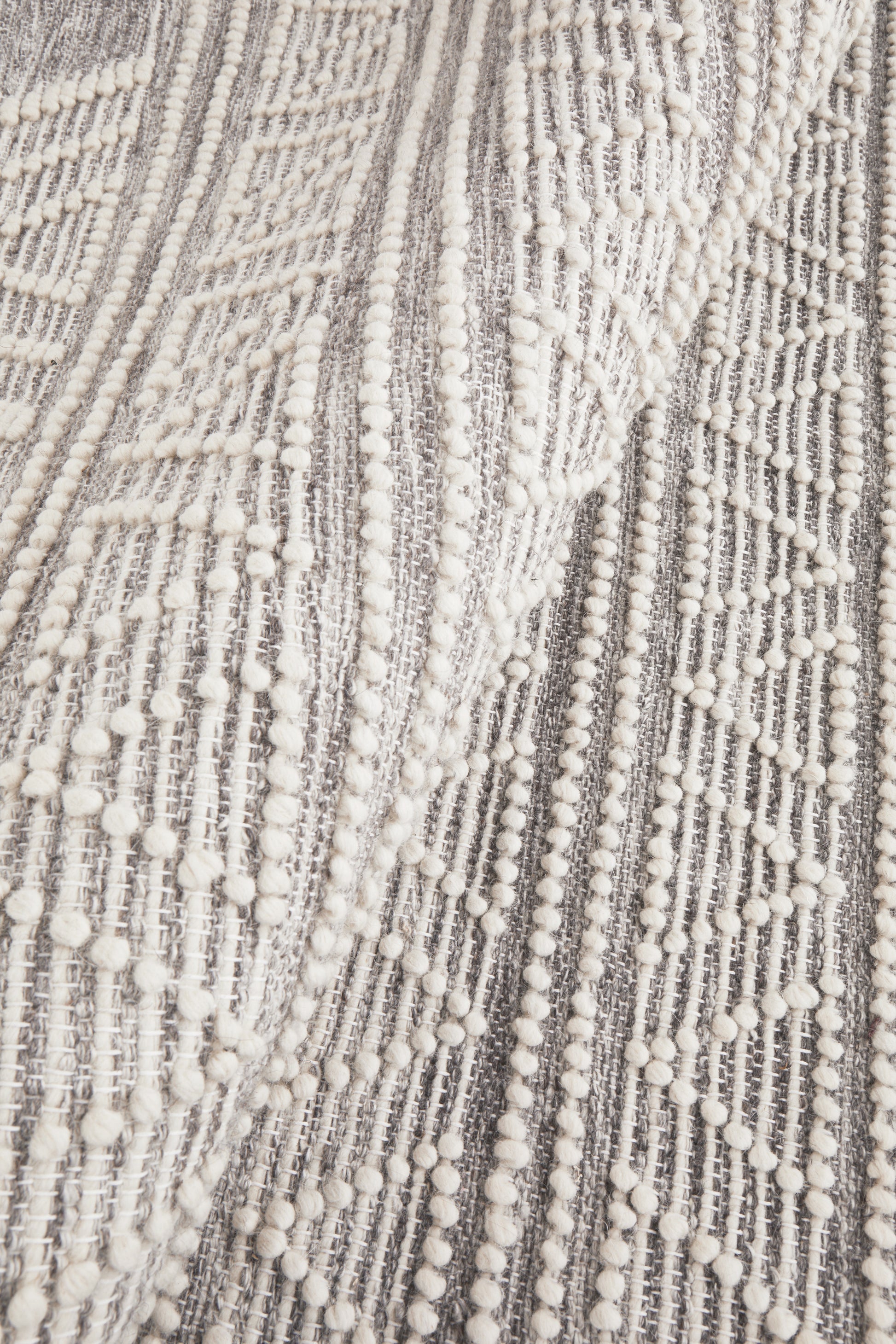 Zena Tribal Light Grey & White Wool Rug