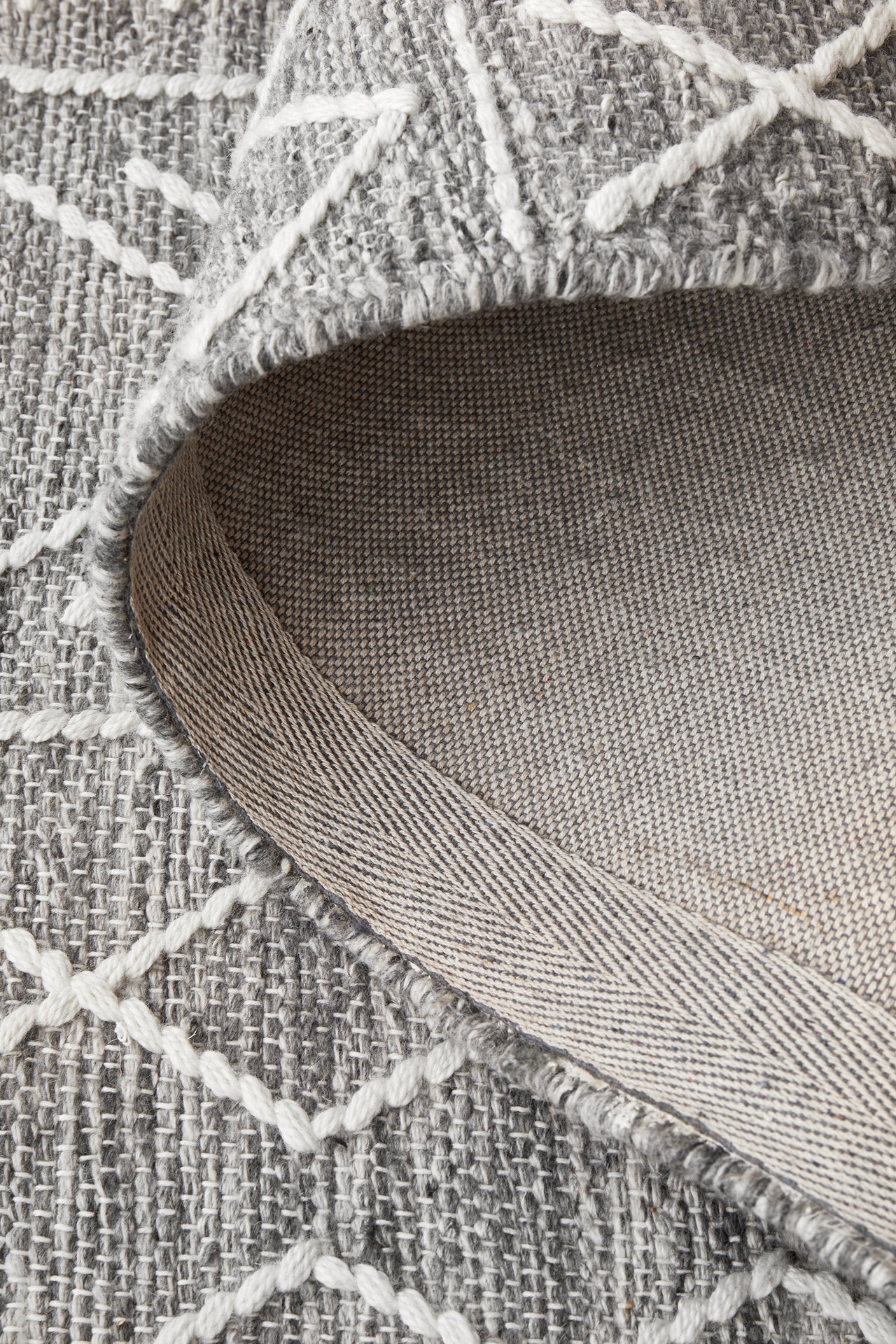 Zara Tribal Grey Wool Flatweave Rug