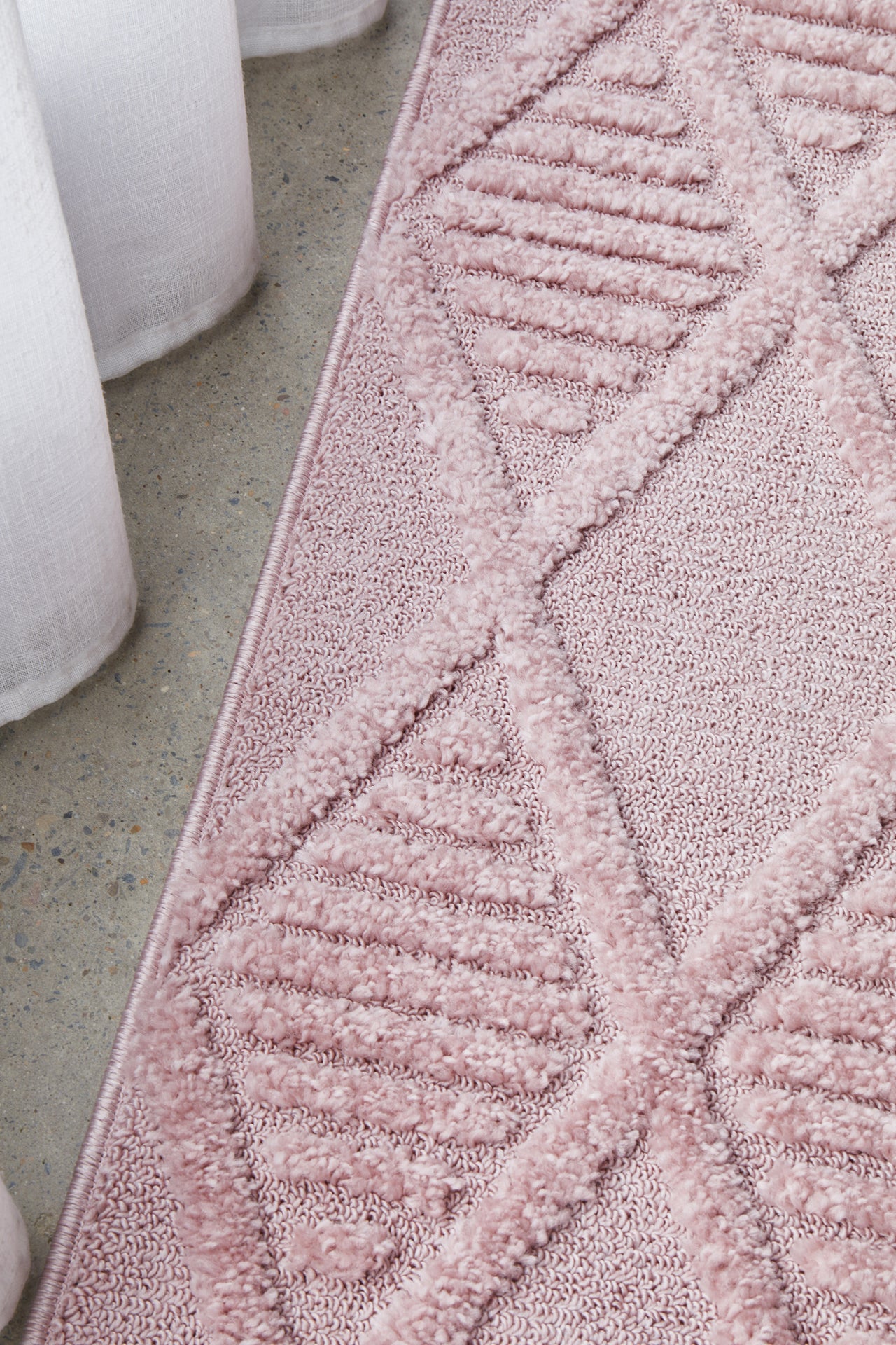 Mari Lisa Pink Diamond Pattern Rectangle Rug