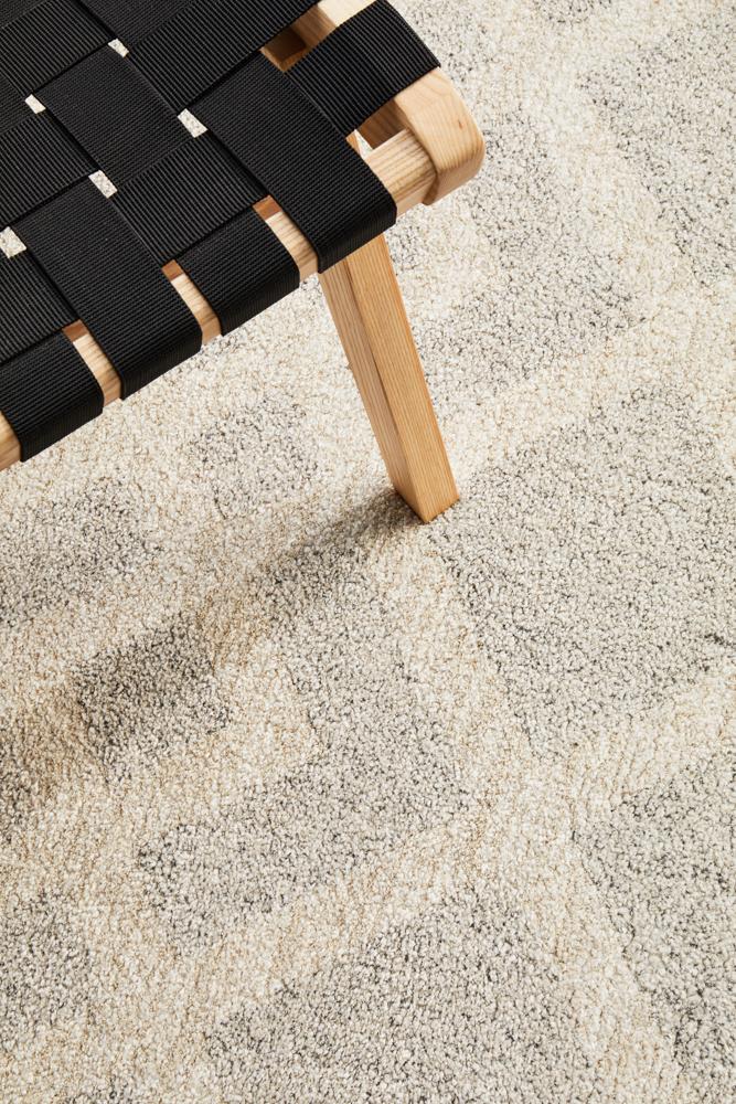 Ashe Scandi Pebble Grey Diamond Patterned Rug