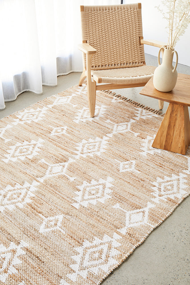 Quinton Bodhi Natural & White Jute Bohemian Tribal Pattern Rug