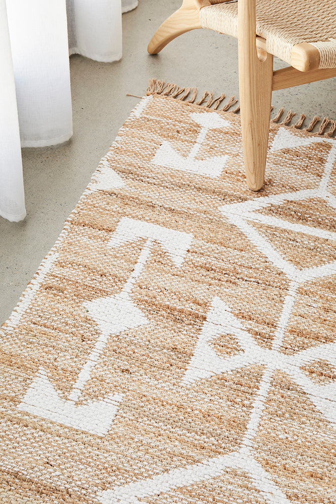 Trudy Bodhi Natural & White Jute Bohemian Tribal Pattern Rug