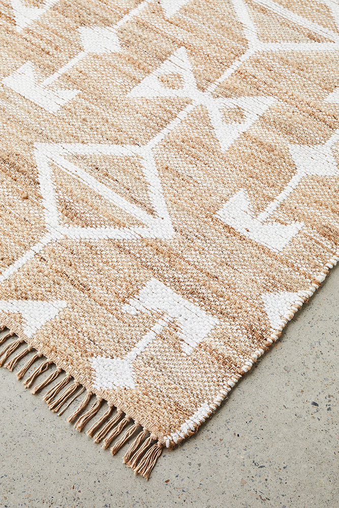 Trudy Bodhi Natural & White Jute Bohemian Tribal Pattern Rug