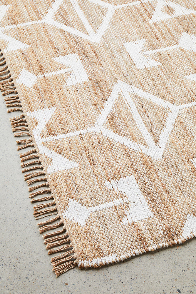 Trudy Bodhi Natural & White Jute Bohemian Tribal Pattern Rug