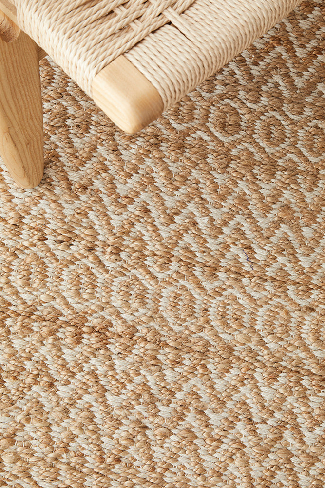 Cali Dune Eco-Friendly Natural Two-Tone Patterned Jute Rug