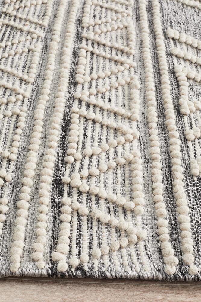 Zena Tribal Grey & White Patterned Rug