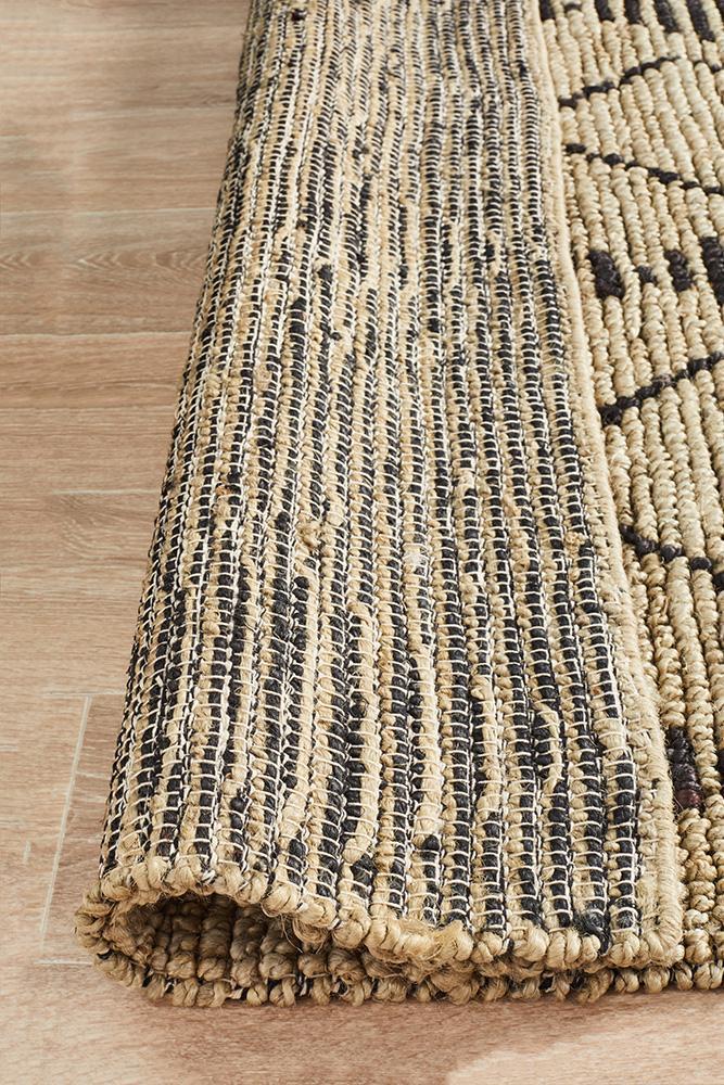 Riya Tribal Diamond Pattern Handmade Jute Rug