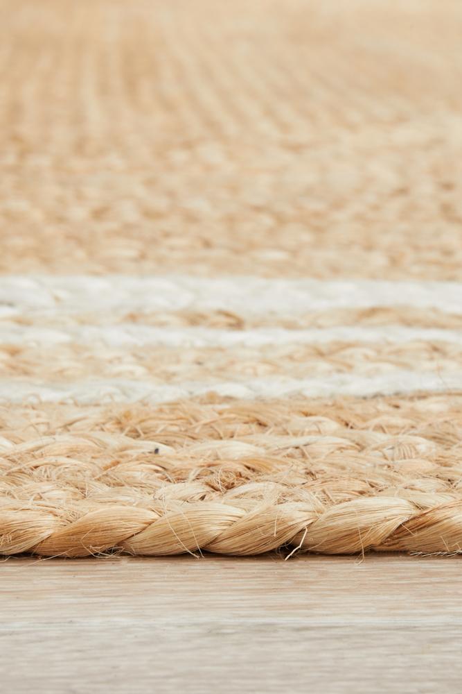 Aanya Natural & White Two-Tone Hand Braided Jute Rug