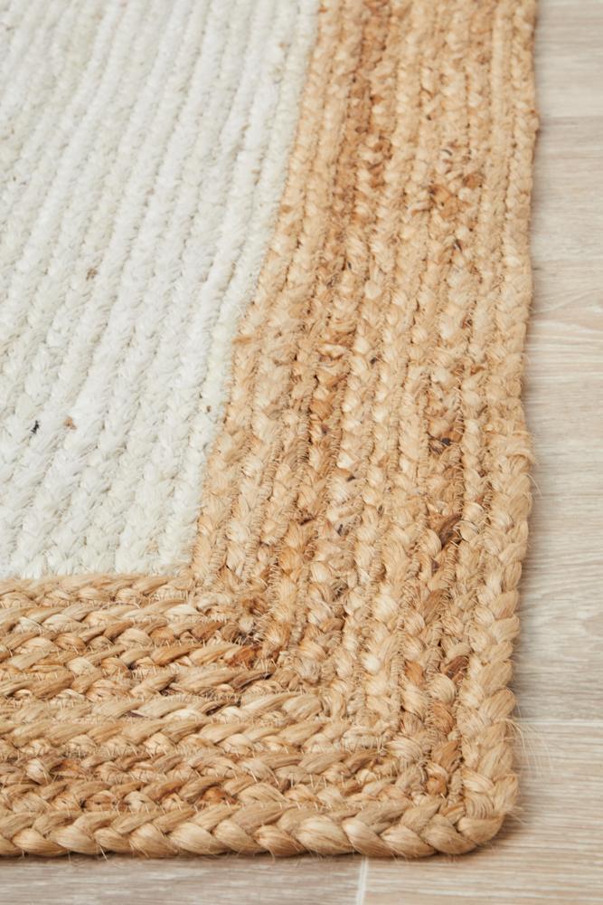 Aanya Natural & White Hand Braided Rug