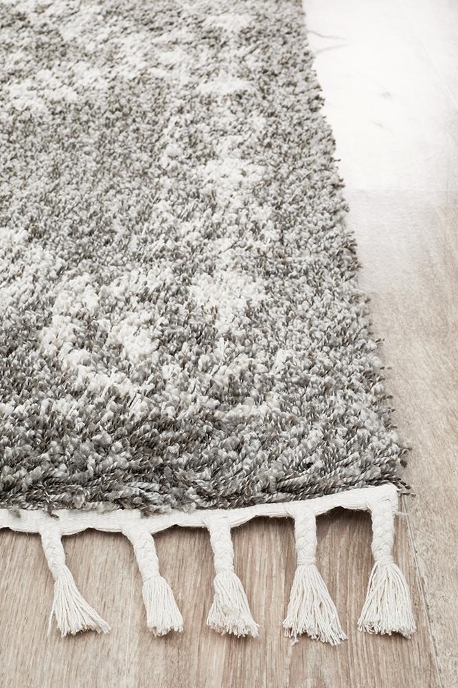 Chaima Modern Fringed Grey & White Rug