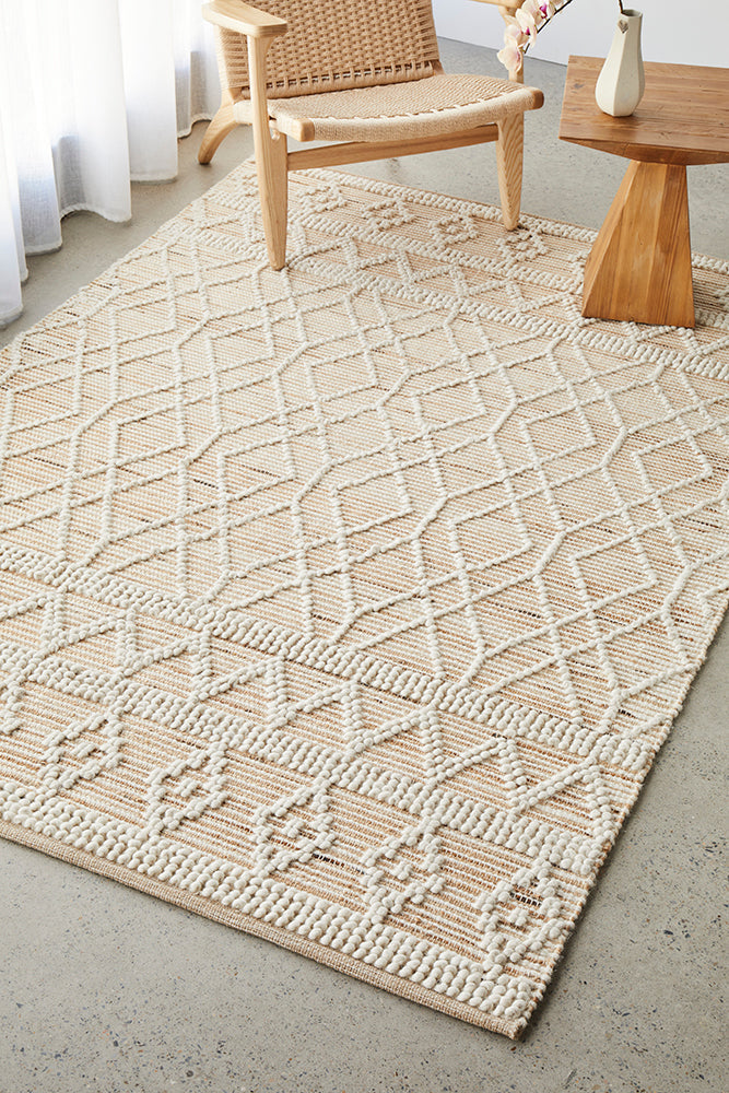 Xavier Sahara Natural and White Jute Geometric Raised Diamond Pattern Rectangle Rug