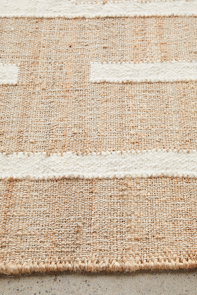 Zelda Sahara Natural and White Jute Tribal Pattern Rug