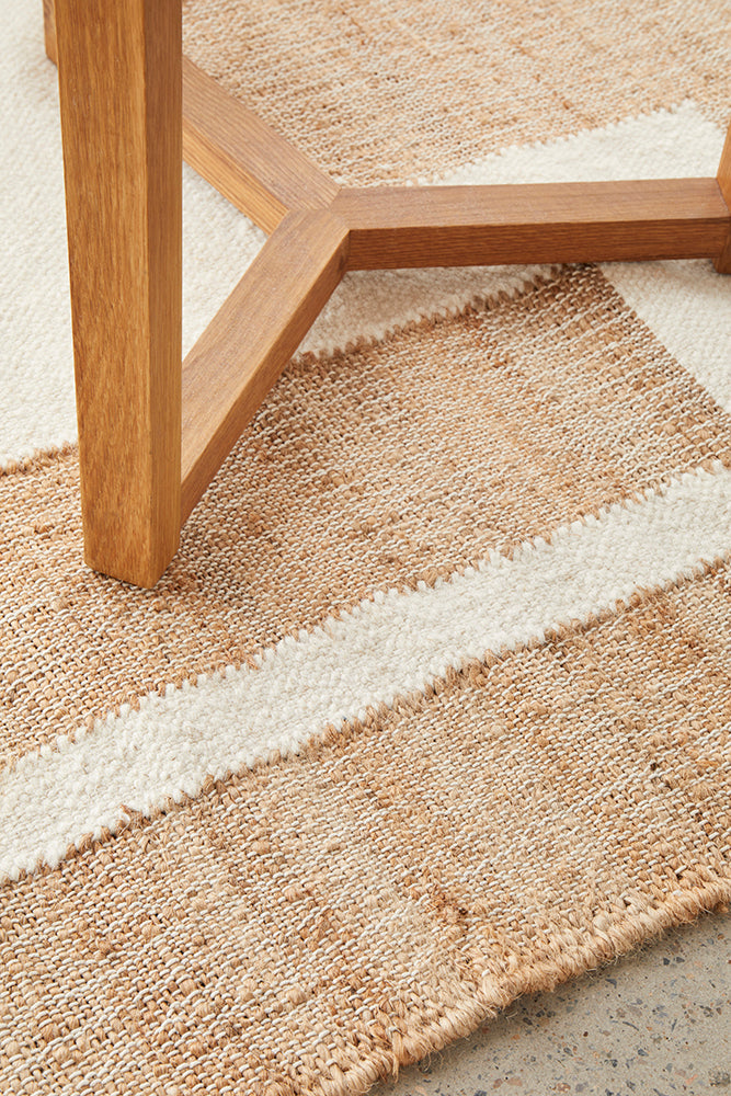 Zelda Sahara Natural and White Jute Tribal Pattern Rug